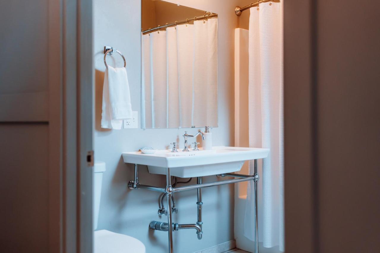 Swank House- Downtown Suite-Pet Friendly Ешленд Екстер'єр фото